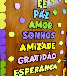 Amostra do material 21- Decoração de Porta Natal