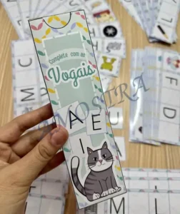 Amostra do material A11- Complete com as Vogais